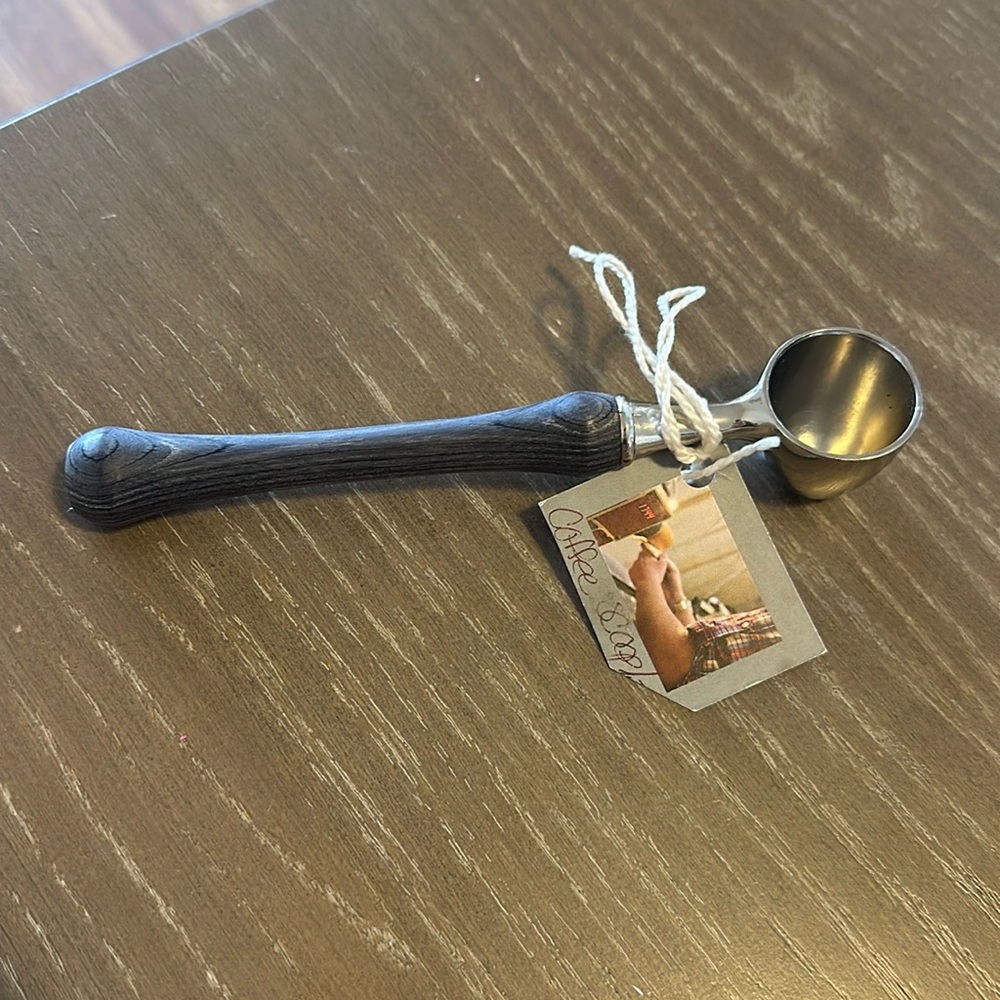 Wood handle coffee scoop